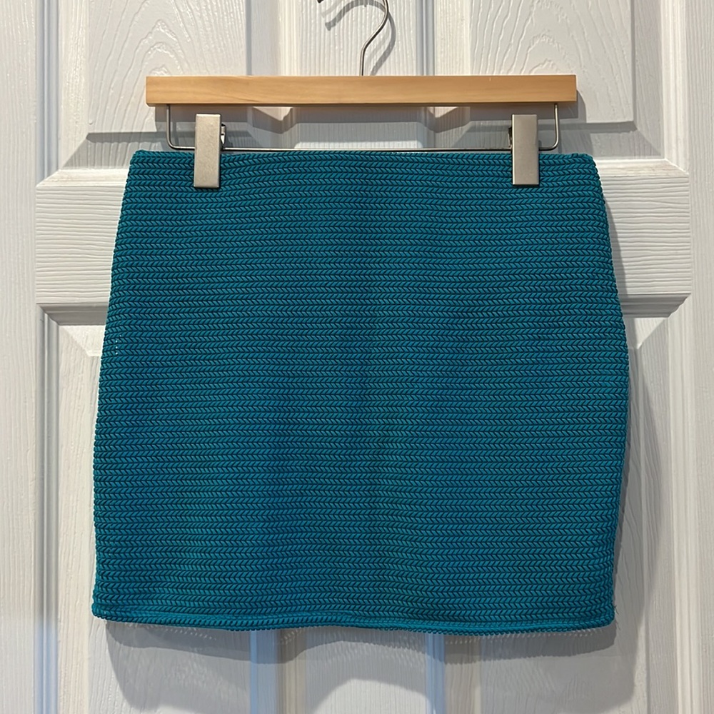 BCBGenerationTextured Pull On Mini Skirt